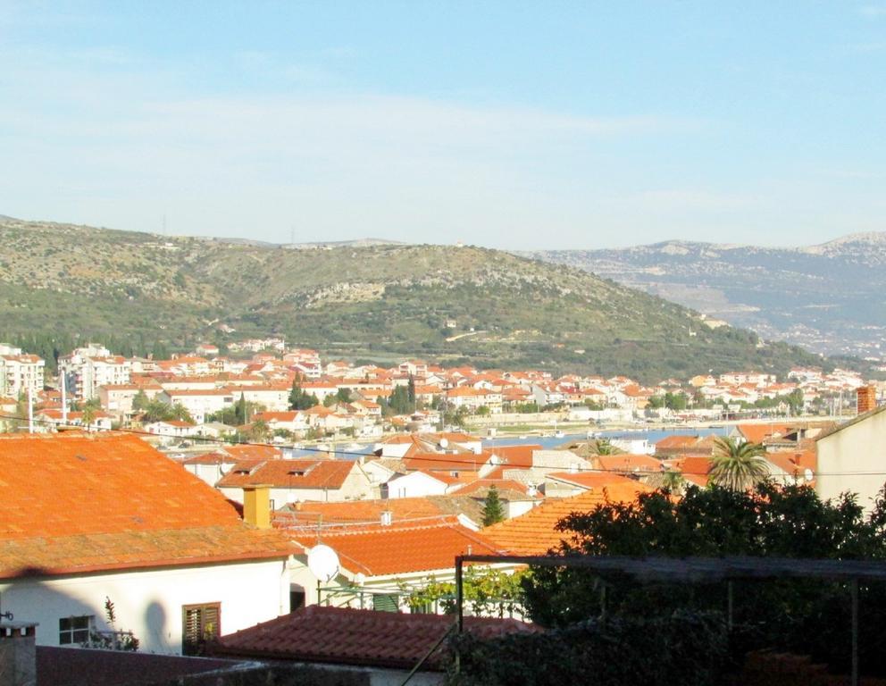 Leona Apartment Trogir Ruang foto